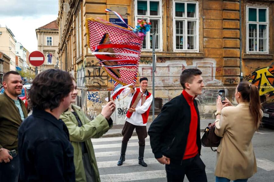Zagreb: Croatian Folklore Show Live Performance Experience - Vibrant Croatian Folklore in a One-Hour Live Performance in Zagreb