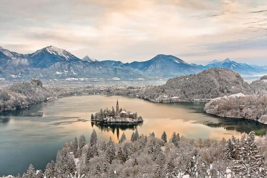 Zagreb: Ljubljana and Lake Bled Christmas Market Day Tour - Exploring the Winter Wonderland at Lake Bled