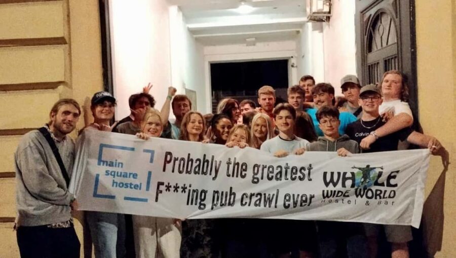Zagreb: Pub Crawl, 1-Hour of Unlimited Drinks, & Club Entry - Unlimited Drinks and Drinking Games Kick Off the Night