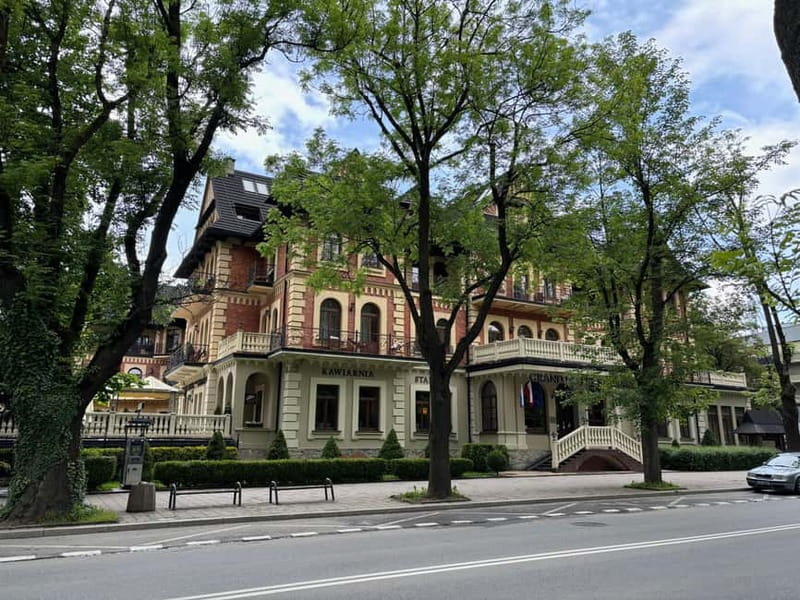 Zakopane: Jewish History Private Walking Tour - Zakopane’s Neighborhoods Once Rich with Jewish Life
