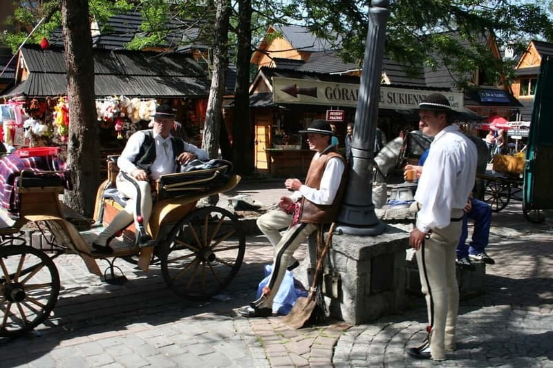 Zakopane Old Town Exclusive Walking Tour with Private Guide - Exploring Zakopane’s Architectural Heritage