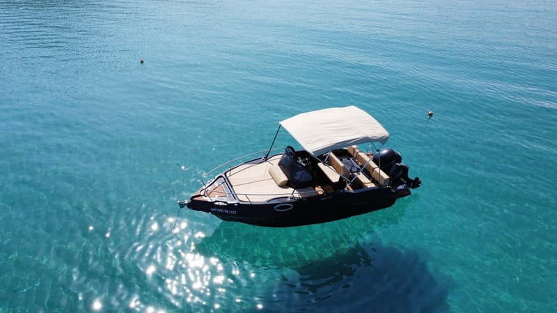 Zakynthos : Cruise Around the Island Boat tour Max 5 Pax - The Luxury Boat for a Comfortable Day at Sea