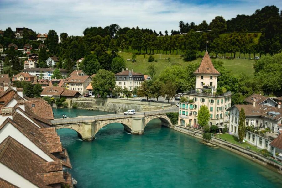 Zurich: 3-Day Private Voyage with Lucerne and Rhine Falls - Zurich City Highlights: Old Town and Bahnhofstrasse