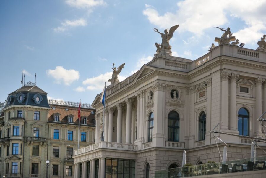 Zurich Discovery Walking Tour - Strolling Through Zurich’s Shopping District of Bahnhofstrasse