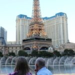 1.5-Hour Las Vegas Strip Limo Tour with Champagne and Photographs - Iconic Stops Including Bellagio Fountains and the Vegas Sign