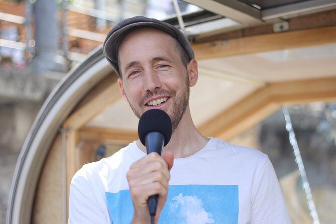 1-Hour River Cruise with Tour Guide. Bilingual (Ger/Engl) - Convenient Departure from Reederei Hadynski in Berlin