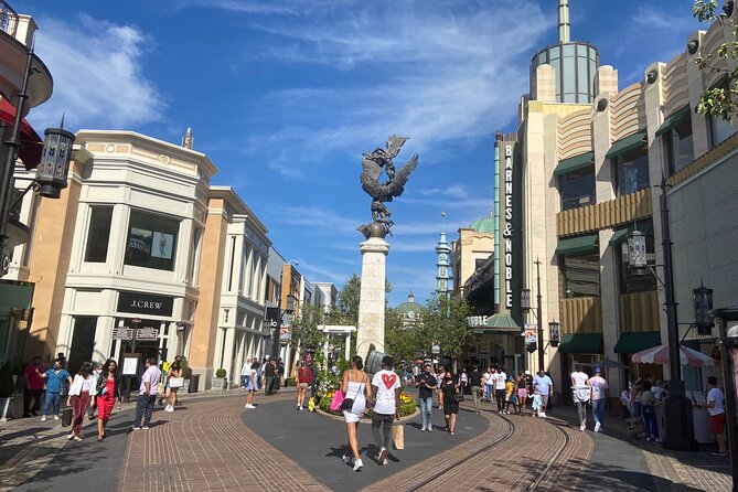 10-Seater Private Tour of LA - Key Locations Covered on the Tour