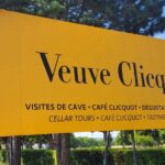 100% electric airport transfer From Reims and Epernay to Paris - Convenient Meeting Points and Pickup Experience