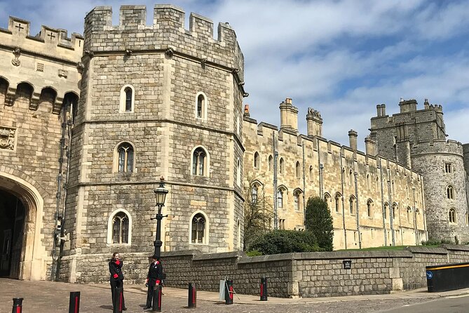 1,000 Years of Royal History from Windsor to Eton: A Self-Guided Audio Tour - Iconic Windsor Landmarks on the Route