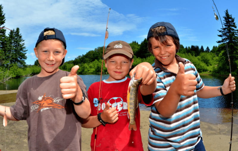 15 min. Tadoussac : Trout Fishing Experience - Location and Meeting Details in Sacré-Coeur