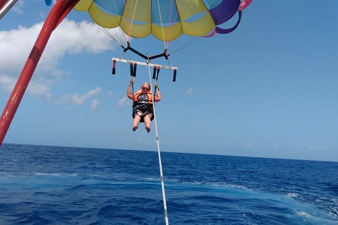 15-minute Private Parasailing Experience in Cozumel - What to Expect at the Departure Point: Las Caleta Marina