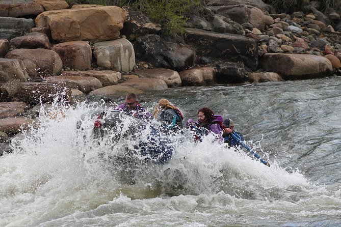 2.5 Hour "Splash "N" Dash" Family Rafting in Durango with Guide - What Equipment Is Included and What to Wear