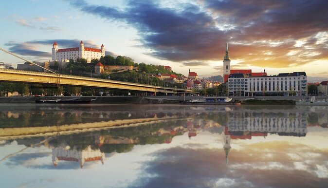 2-Day Budapest and Bratislava Private Guided Tour From Vienna - The Tour Starts in Vienna with a Seamless Pickup