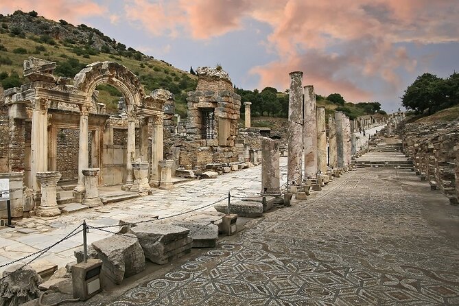 2 Day Ephesus And Pamukkale Tour from Istanbul with Flights - Discovering Kuadas: Relaxed Coastal Atmosphere