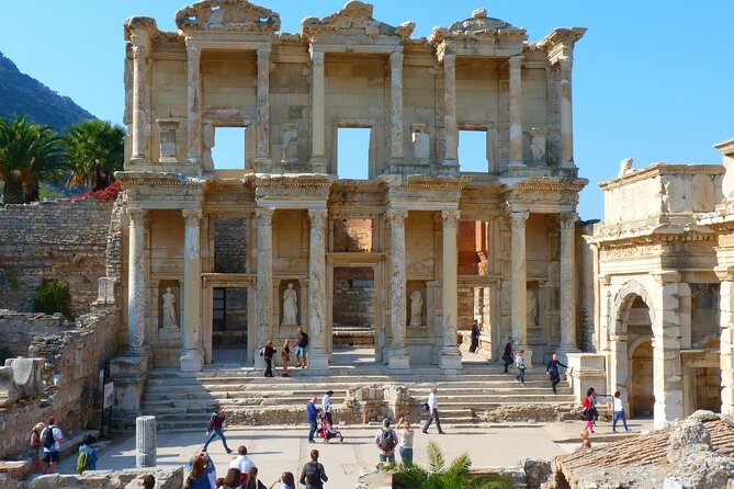 2-Day Ephesus and Pamukkale Tour From Istanbul - Exploring Ephesus: From Magnesia Gate to the Great Theater