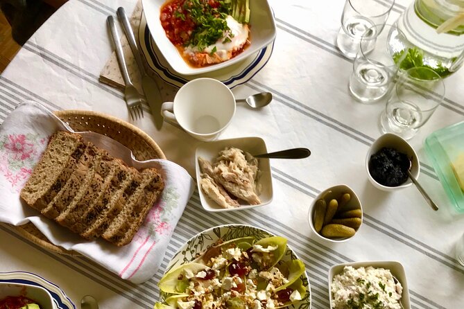 2-Hour Breakfast Experience in a Home from Warsaw - What You Can Expect at the Breakfast Table