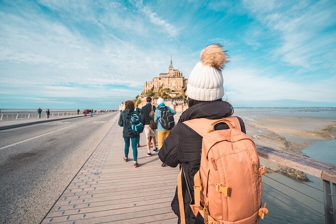 2-Hour Guided Walking tour of the Mont Saint Michel - Walking through the Medieval Village and Ramparts