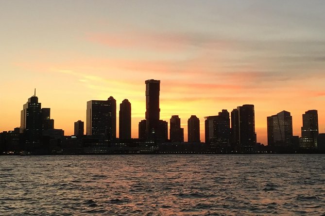 2-hour Private Luxury New York City Sunset Boat Tour - Exclusive Departure from North Cove Marina in Lower Manhattan