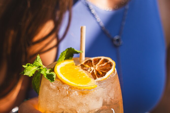 2 Hour Private Photo Session in Bordeaux (THE MOST BEAUTIFUL) - Personalized Photo Experience with Artistic Touches