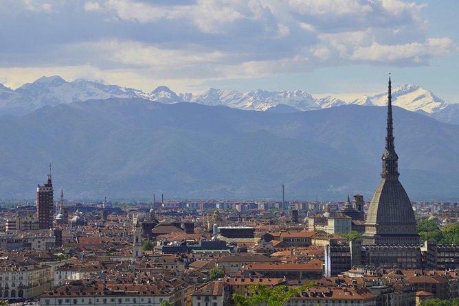 2-hour Turin guided small group walking tour - Exploring Piazza Castellos Architectural Diversity