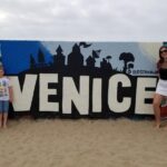 2-Hour Venice Beach Art and History Walking Tour - Walking Through the Venice Canals and Historic District