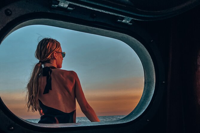 2 Hr Shared Cinque Terre Sunset Cruise with Swim Stop {wine inc!} - Navigating the Cinque Terre Coastline from the Water