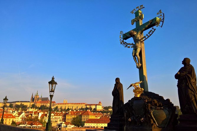 2:5-Hour Walking Tour of Old Town Prague with Boat Ride - Visiting the UNESCO-Listed Old Town and Its Monuments