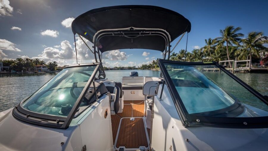 27 Feet Monterey Breathtaking Miami Skyline Boat Tour - Start Point and Easy Access at Beach Boat Rental