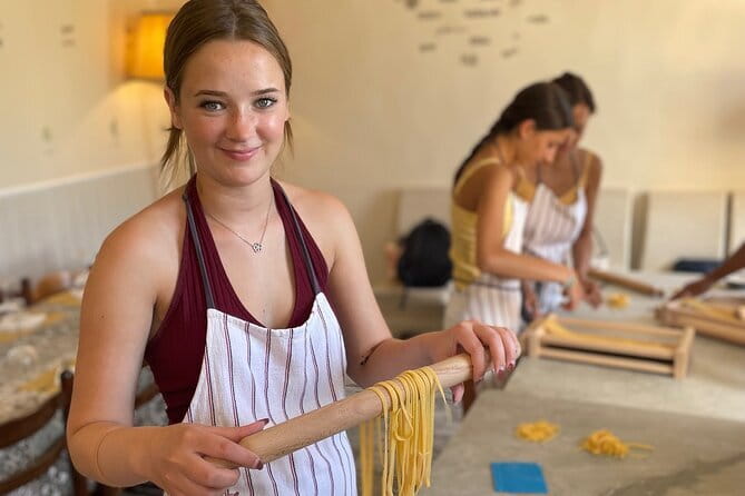 3- Cooking Making Spaghetti & Lasagna - The Florence Location: San Frediano’s Cozy Setting