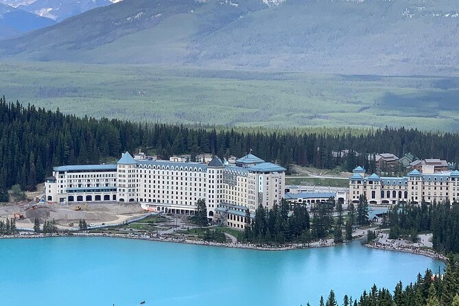 3 Day Banff and Lake Louise Tour with Airport Pickup - Logistics and Travel Comfort