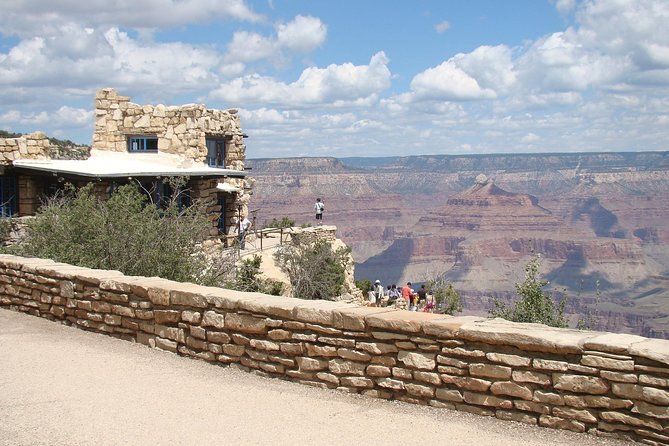3 Hour Back-Road Safari to Grand Canyon with Entrance Gate By-Pass at 9:30 am - Exploring the South Rim on a 1.5-Hour Guided Walk