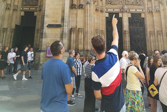 3-hour Private Prague Castle Walking Tour - Detailed Look at the Tour Duration and Pacing