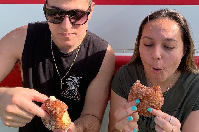 3 Hour Sunrise Photo Tour with Malasada - Enjoy the Iconic Sandy Beach Park Sunrise