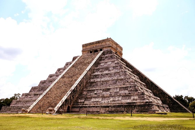 4 best spots in Cancún 1day! CHICHÉN ITZÁ, 2CENOTES, PINK LAKE - The Tour Starts Early for Comfortable Sightseeing