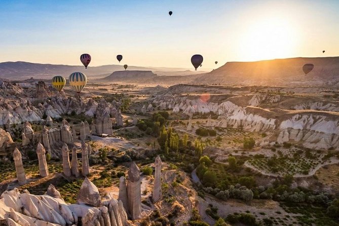 4 Days Turkey Cultural Tour - Cappadocia Ephesus and Pamukkale - Discover Cappadocia’s Lunar and Fairy Chimney Landscapes