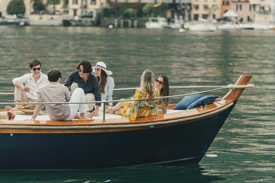 4 Hours Private Boat Touron Como Lake, Bellagio: (Wood Boat) - An Elegant Canvas to Explore Lake Como’s Most Famous Villas