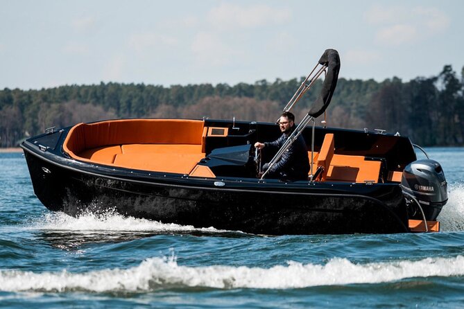 4 Hours Private SuBacco Lake Como Boat Tour - Discover Lake Como’s Iconic Villas and Landmarks