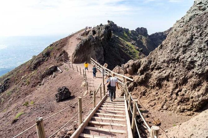 4 Hours Vesuvius Volcano Tour - Convenient Pickup and Transportation in Naples