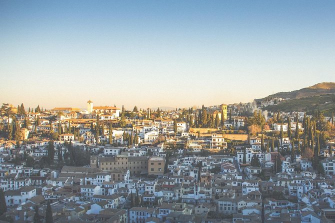 4 neighborhoods 4 cultures. Half day private tour in Granada - Exploring Granada’s Historic Center and its Key Attractions