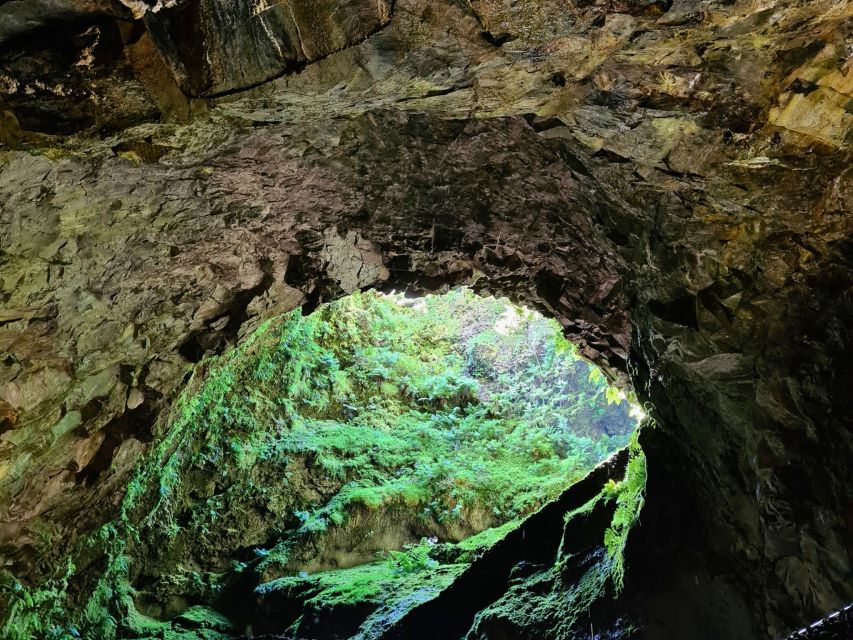 4 Peaks, 4 Vulcanoes tour - Discovering Terceiras Volcanic Landscape