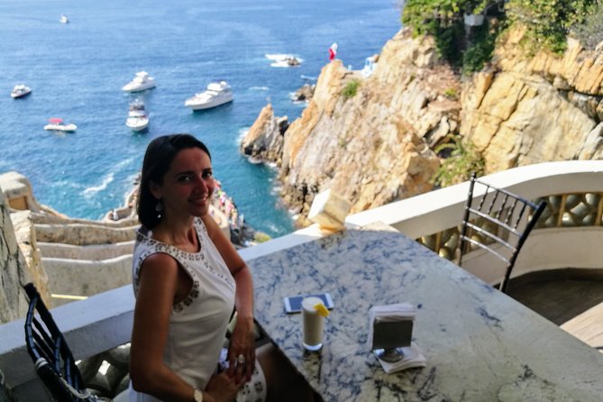 4Hrs Small Group Half Day City Tour with Lunch at High Divers - Visiting the La Casa de los Vientos Cultural Center