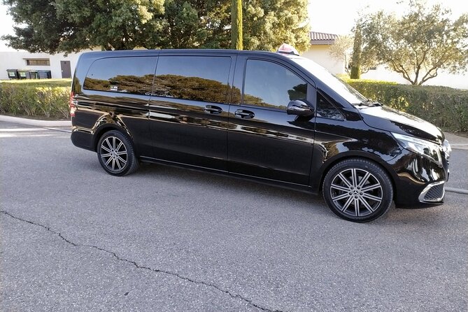 5-HOURS PRIVATE Sightseeing Tour of the Provence from La seyne, Toulon cruisesl - The Tour Begins with Le Castellets Medieval Charm