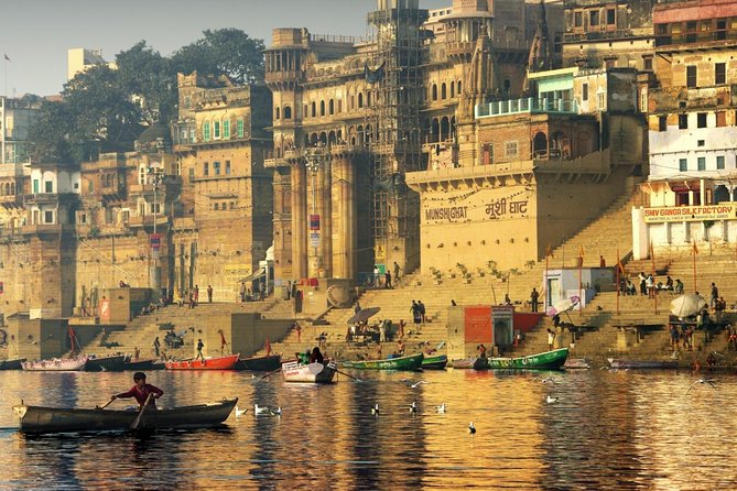 6-Day Private Tour of Delhi, Agra, Jaipur, and Varanasi from Delhi - En Route to Jaipur with Scenic Landscapes