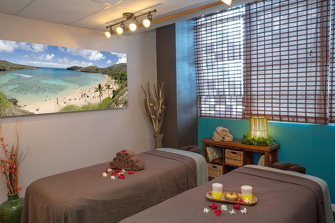 60 Minute Couples Massage - The Location and Booking Process in Honolulu