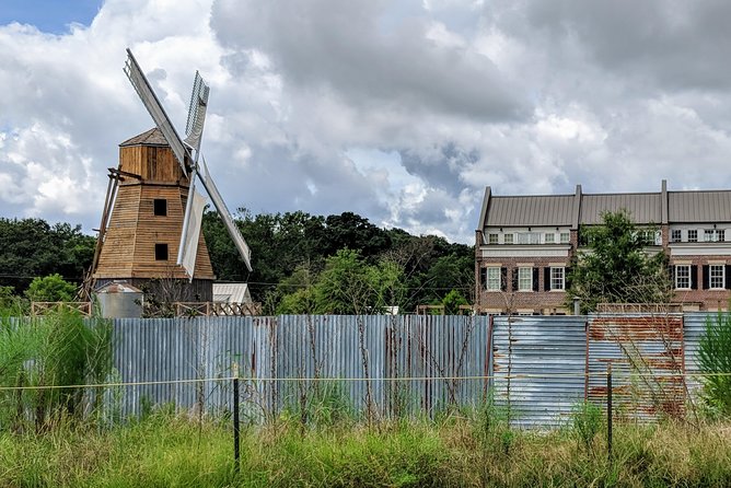 7-Hr The Walking Dead Private VIP Tour in Atlanta and Senoia with Transportation - Visiting Senoia to Explore Woodbury and Alexandria