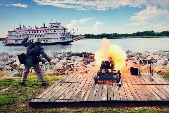 90-Minute Savannah Riverboat Sightseeing Cruise - Navigating the Stops: Water and Land Highlights