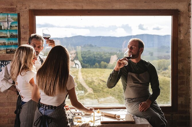 A Brunello Cooking Class with Vineyards View Winery - The Setting: Castello Tricerchi and Montalcinos Vineyards
