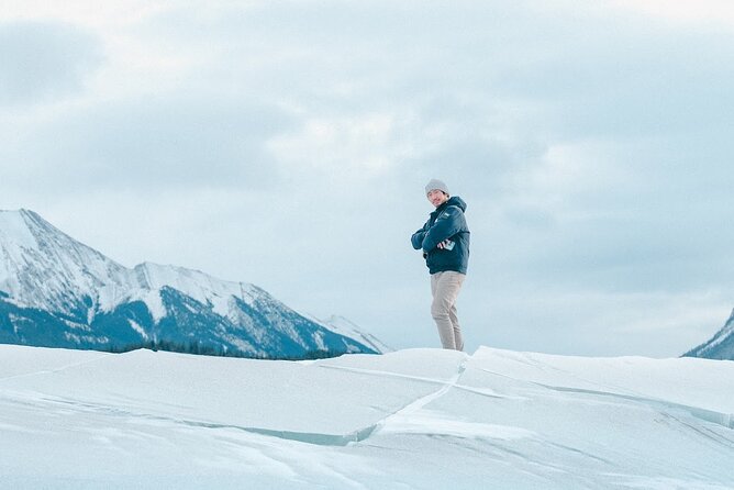 Abraham Lake (Ice bubble lake) Peyto Bow Lake Crowfoot Glacier - Discover Abraham Lake’s Frozen Bubble Phenomenon in Winter