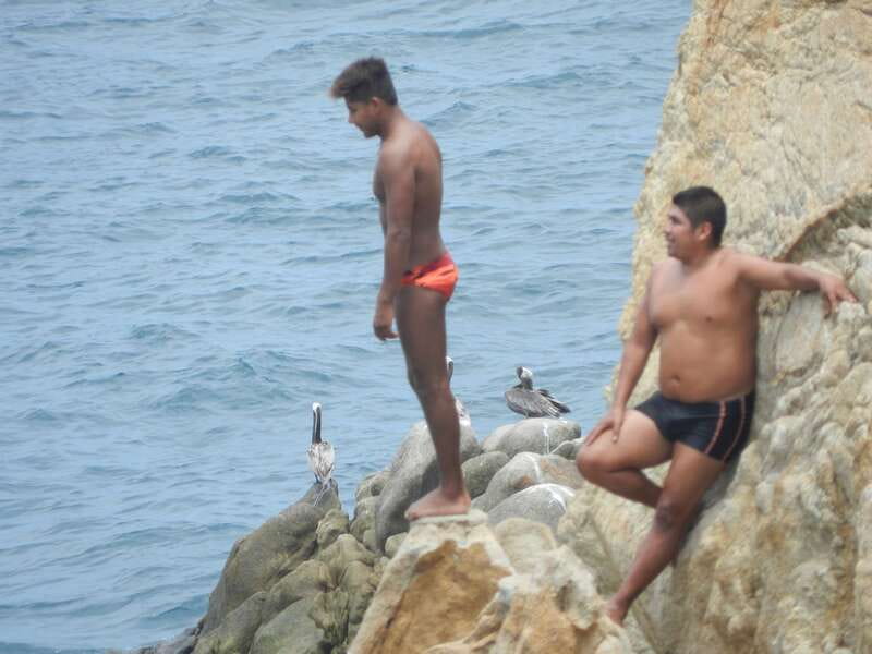 .Acapulco History Cultural Tour & Cliff Divers Show w/Lunch - Guided Tour Starts with Hotel or Port Pickup in Acapulco