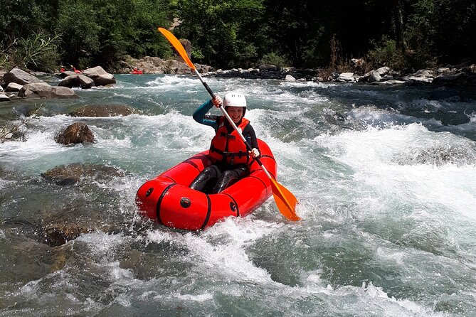 Adrenaline kayaking on the Lima and Serchio rivers in Bagni di Lucca - Starting Point at FIRENZE RAFTING in Bagni di Lucca